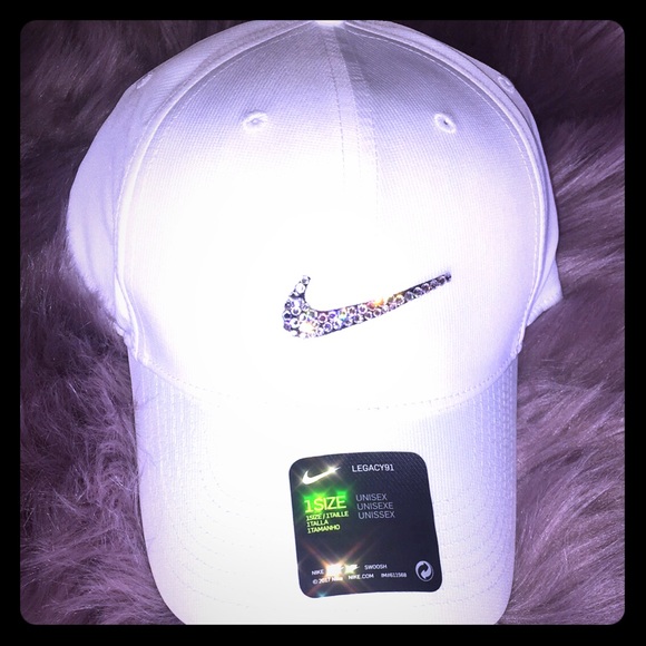 Nike Accessories - Women’s Nike Legacy Bling Hat